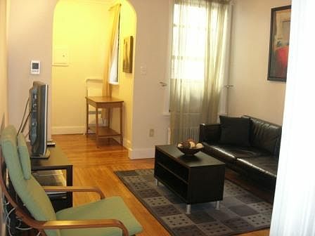 4th image of 221 E 94th St APT 2E
