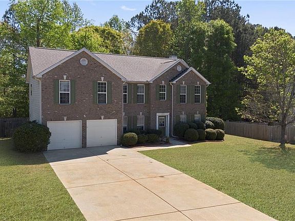3rd image of 218 Hickory Branch Dr
