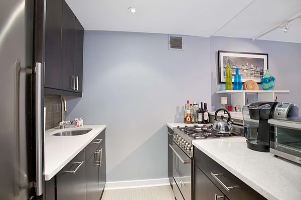 Rented by Compass | media 12