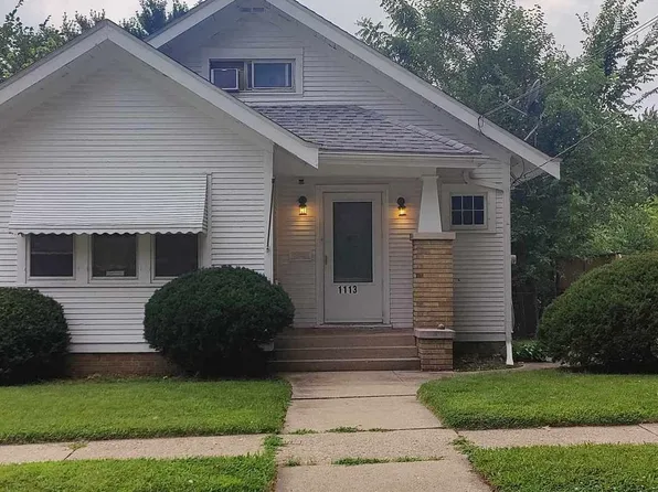 1113 16th St, Rockford, IL 61104