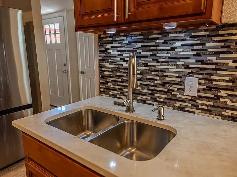 4906 Barkbridge Trl — Photo 4