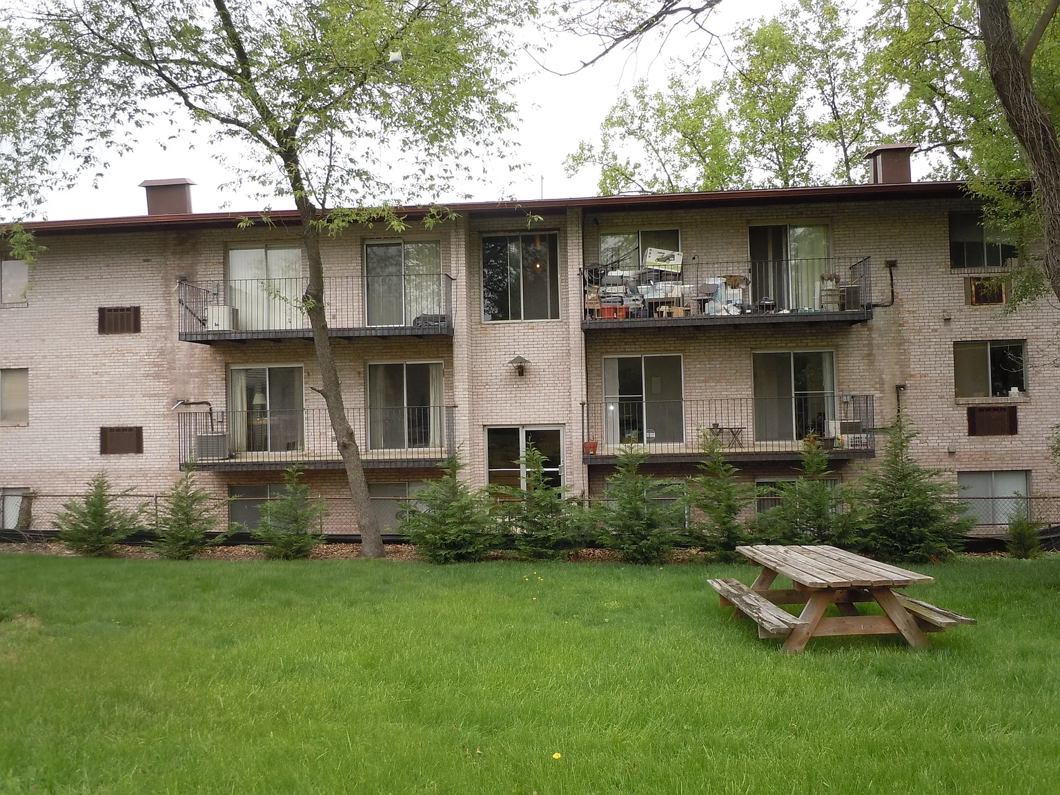 2 bed, 1100 sqft, $2,250 — Photo 1