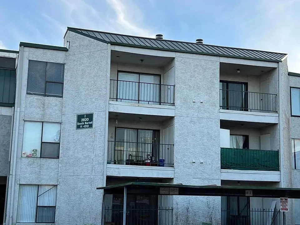 2816 S Bartell Dr #B-11