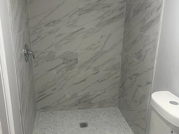 5th image of 2122 W Estaugh St #B
