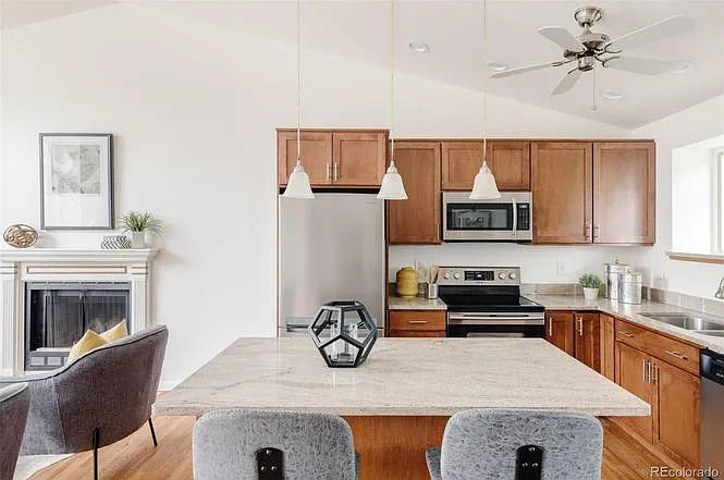 1107 S Flower Cir — Photo 4