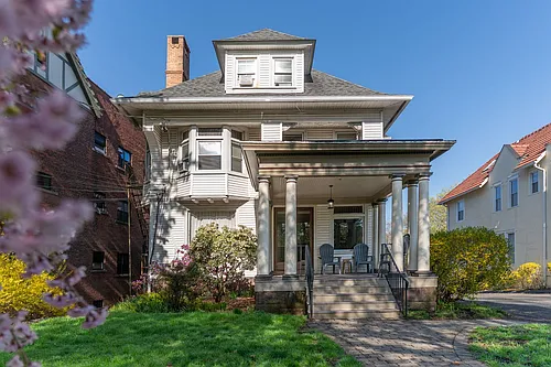 436 Prospect St Photo 1