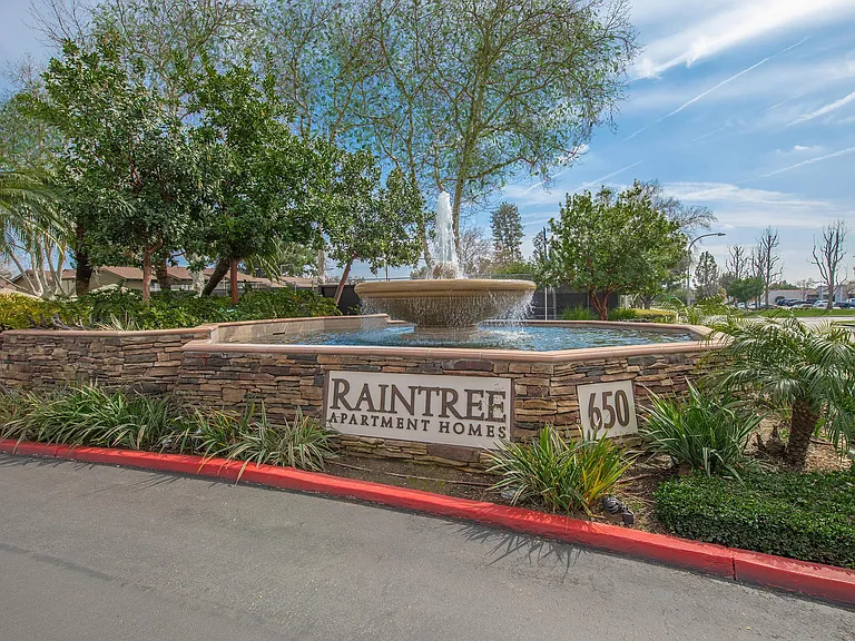 Raintree Apartment Homes — Photo 12