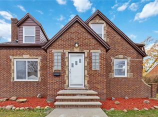 6601 Brownfield Dr, Parma, OH 44129
