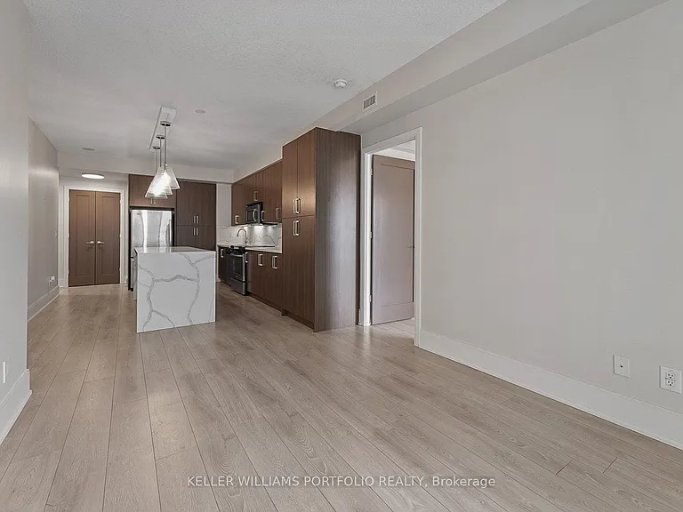 25 Broadway Ave #1504 — Photo 11
