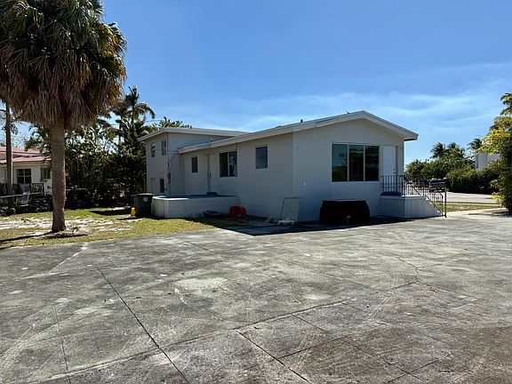 5th image of 401 NE 15th Terrace