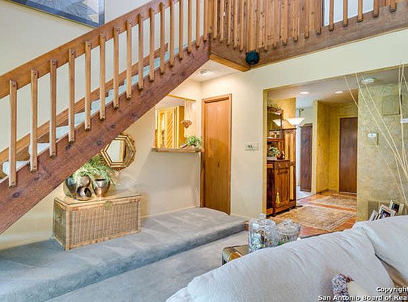 5th image of 1406 Jackson Hole St