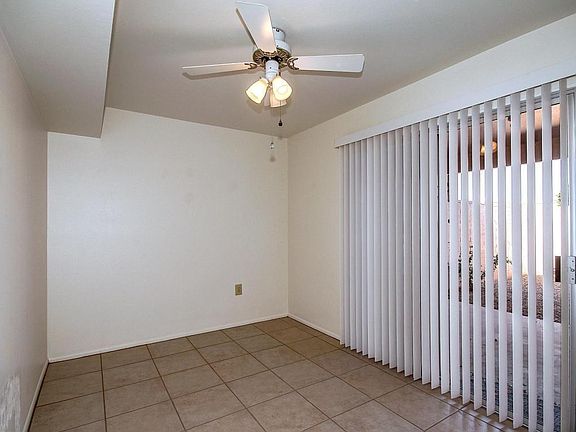 5th image of 9955 W Hawthorn Dr