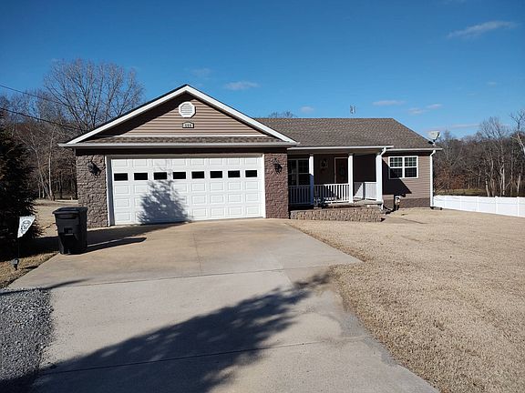 2nd image of 660 Log Cabin Rd