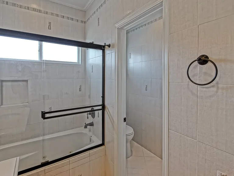 15624 Sombra Ave — Photo 24