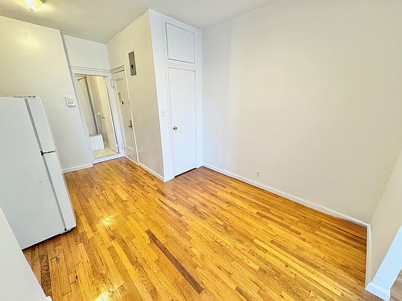 5th image of 35 Carmine St APT 16