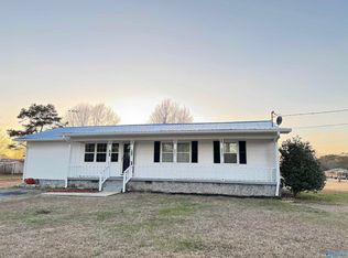 261 Noblitt Rd, Boaz, AL 35956