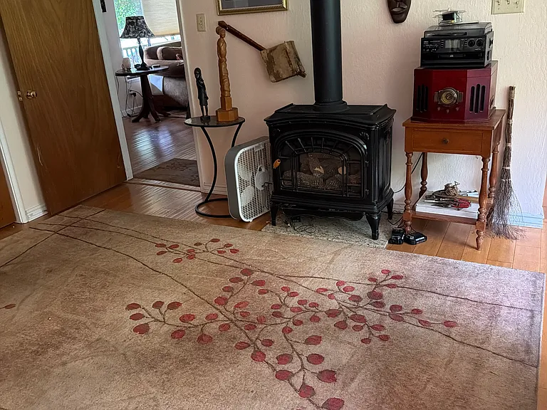 10335 Mercury Dr — Photo 14