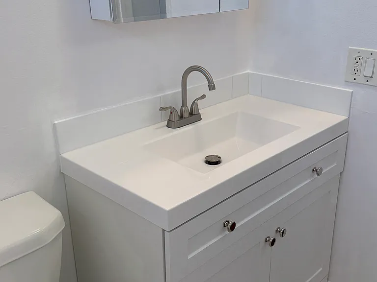 15425 Sherman Way #323 — Photo 13