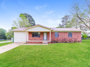 1523 Whitlock Dr, Benton, AR 72015