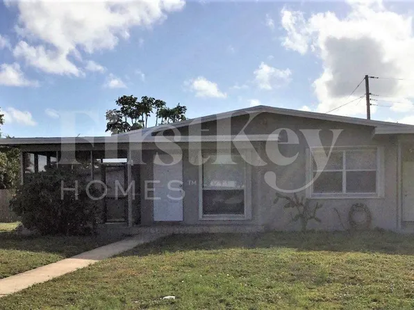 900 W Bloxham St, Lantana, FL 33462