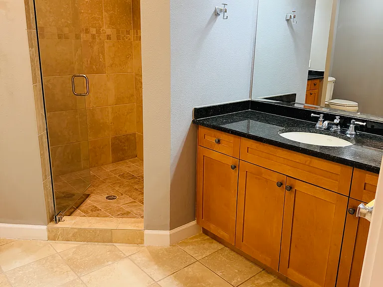 2305 Edgewater Dr — Photo 16