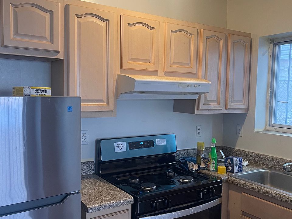 1st image of 3935 De Reimer Ave #1