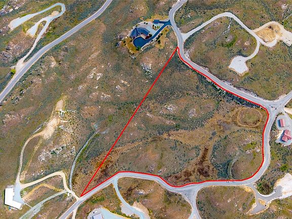 3rd image of 1 Azteca Plata Road