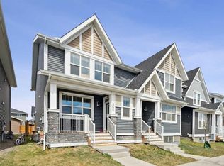 368 S Redstone Dr NE, Calgary, AB T3N 0R1