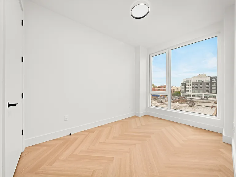 34-16 38th St #1506 — Photo 8