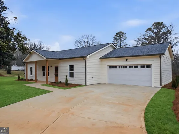 53 Clinic Rd, Tate, GA 30177