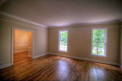 4th image of 125 Darwish Dr