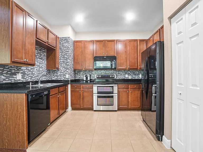 11967 SW 26th Ct — Photo 17
