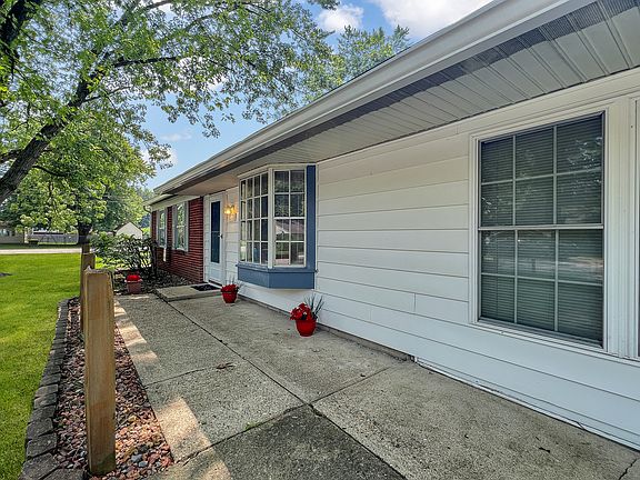 4th image of 1116 Walton Dr
