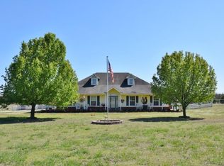 950 W Badger Lee Rd, Sallisaw, OK 74955