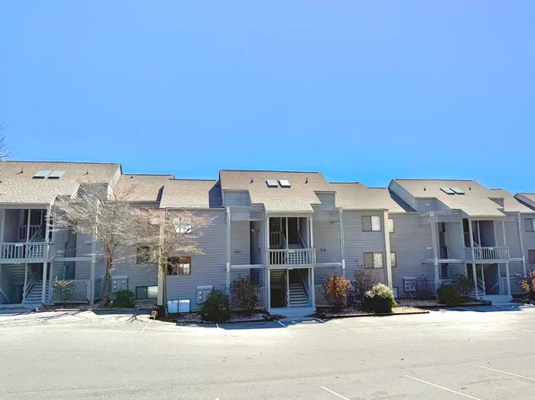 120 Sailors Cove Dr #1312, Moneta, VA 24121