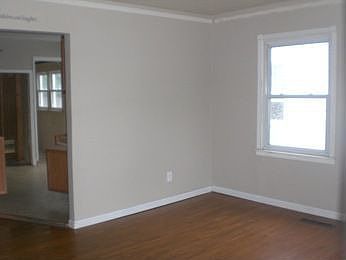 5th image of 21520 Eastwood Blvd