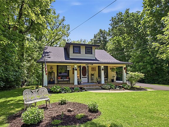 3rd image of 769 Shrine Rd