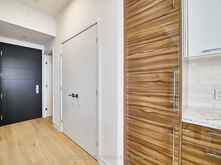 488 University Ave #2705 — Photo 10