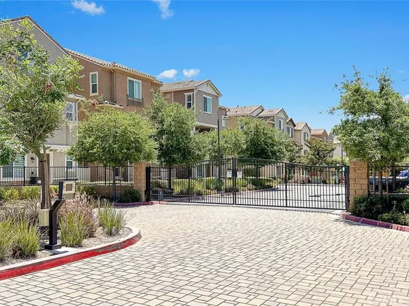 735 Banyan Way, Pomona, CA 91767