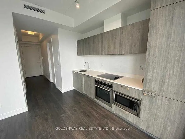 50 Charles St E #2402 — Photo 5