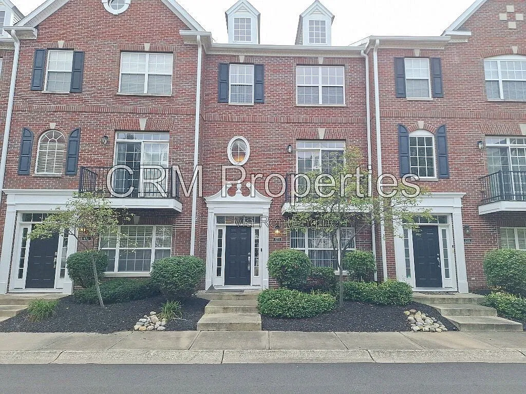 3 bed, 3.0 bath, 2058 sqft, $2,400 — Photo 1