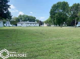 417 2nd St NE, Buffalo Center, IA 50424