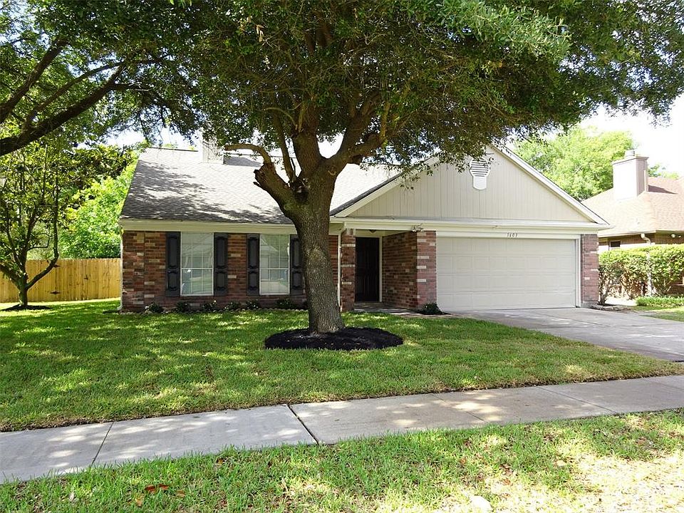 1st image of 1603 Clear Valley Dr