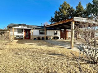1005 8th St, Shallowater, TX 79363