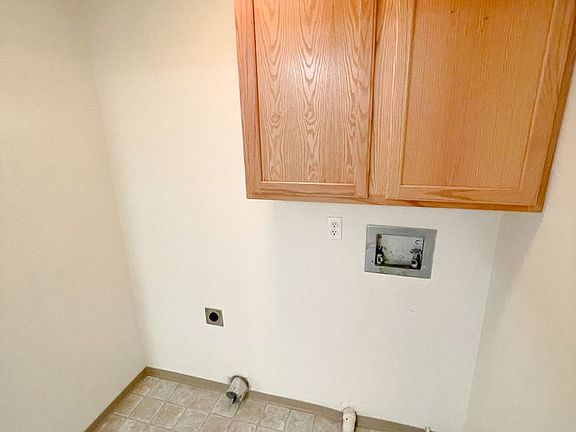 4th image of 5521 Glenridge Way #5527