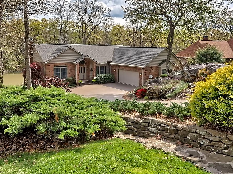 1st image of 69 Quail Hollow Dr