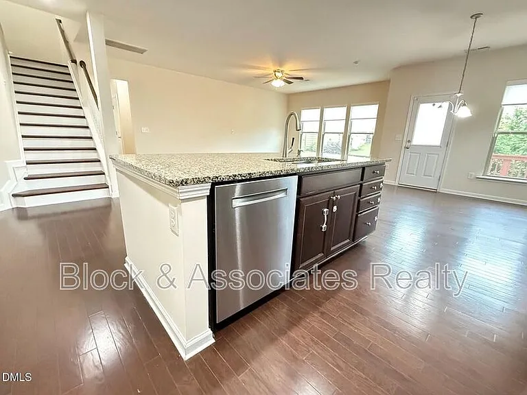1017 Magnolia Blossom Ln — Photo 9