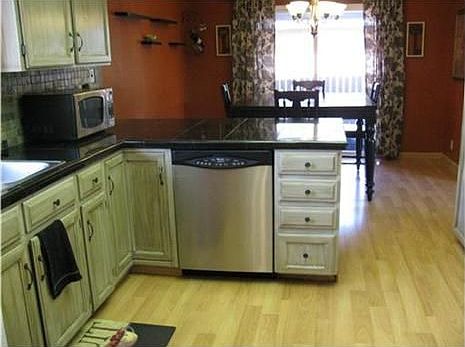 2nd image of 3432 Windmill Cir