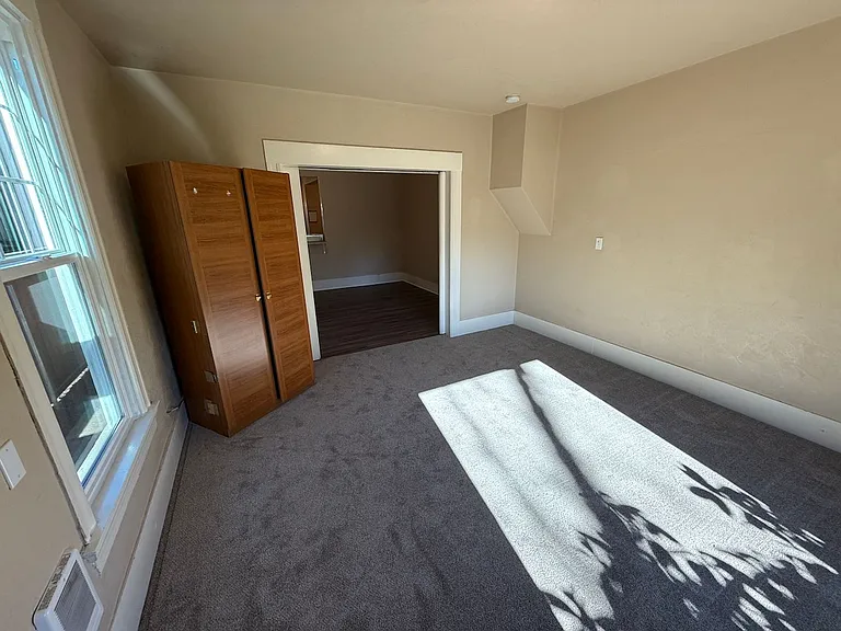 10th St. 11 Plex — Photo 12