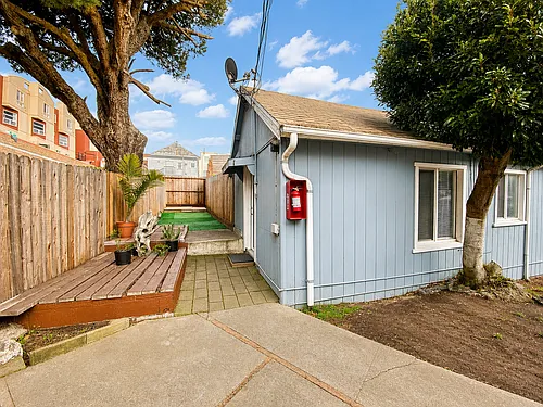 243 Miriam Street Photo 1